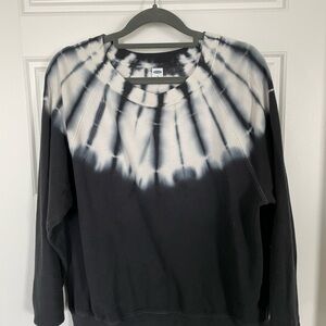 Women's Black and White Tie-Dye Sweater